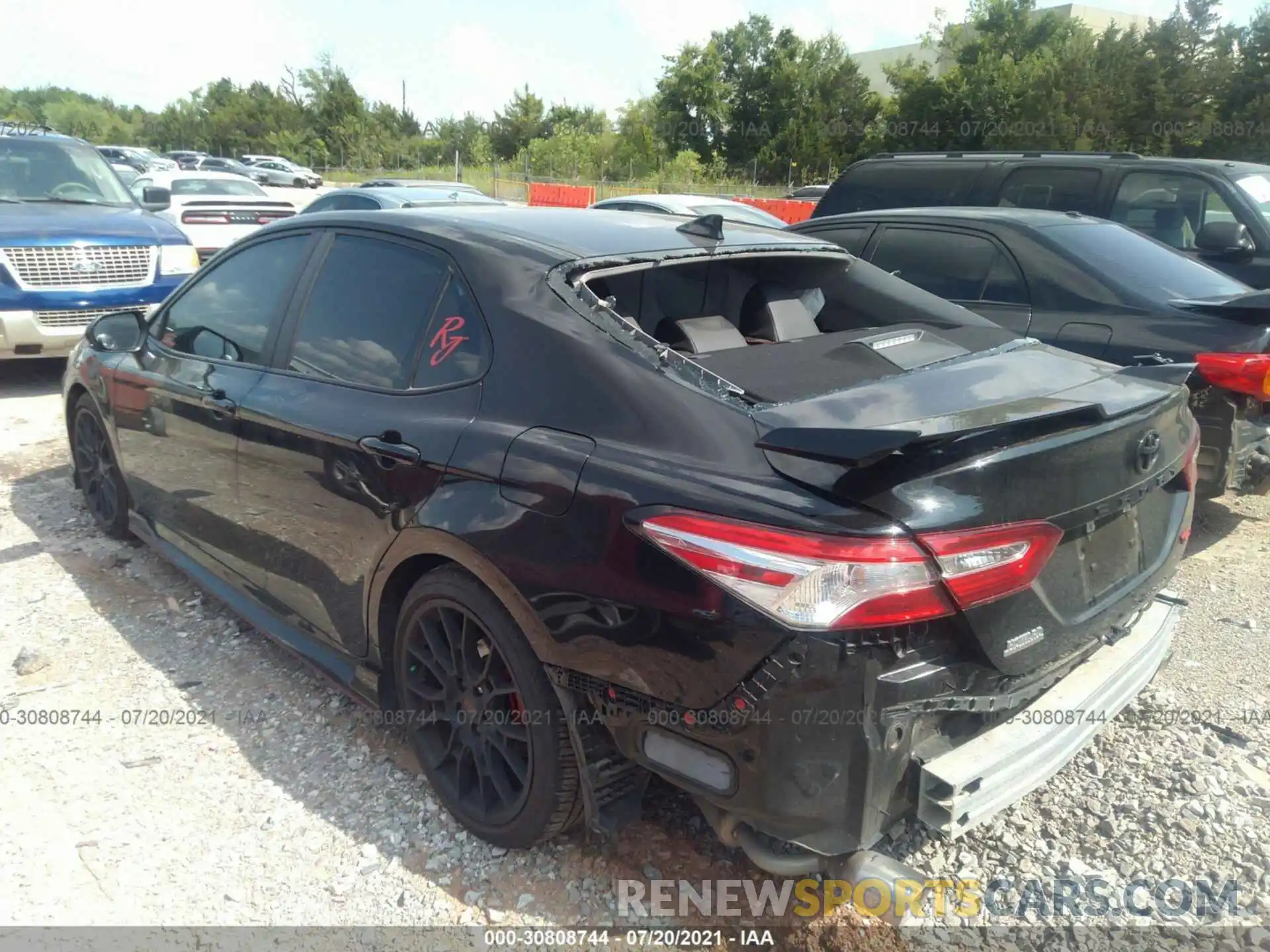 3 Photograph of a damaged car 4T1NZ1AK7LU042370 TOYOTA CAMRY 2020