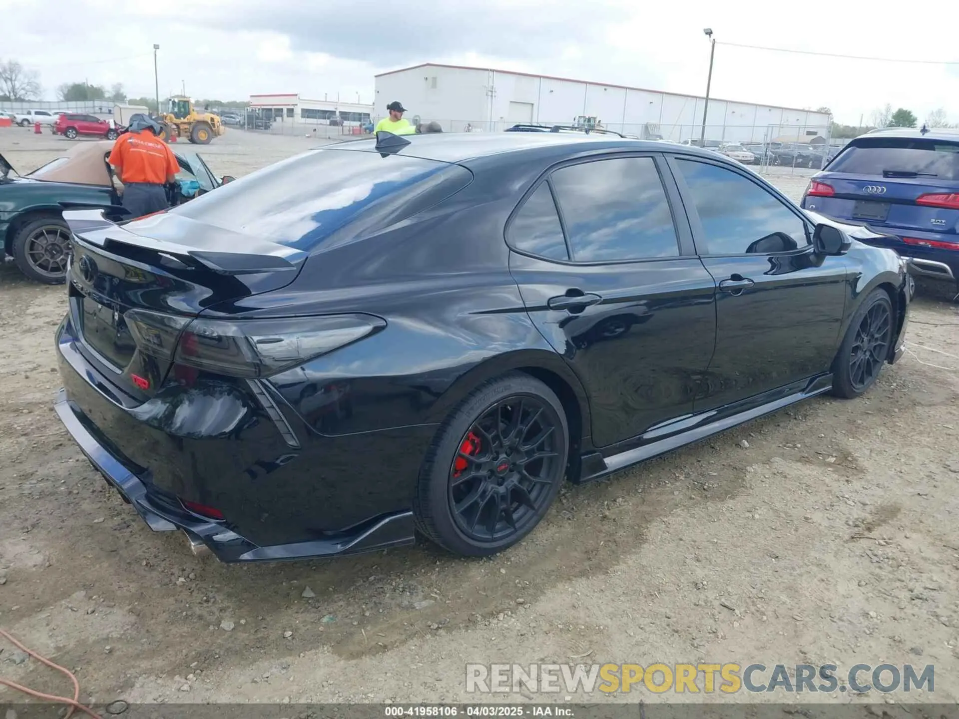 4 Photograph of a damaged car 4T1NZ1AK8LU037114 TOYOTA CAMRY 2020