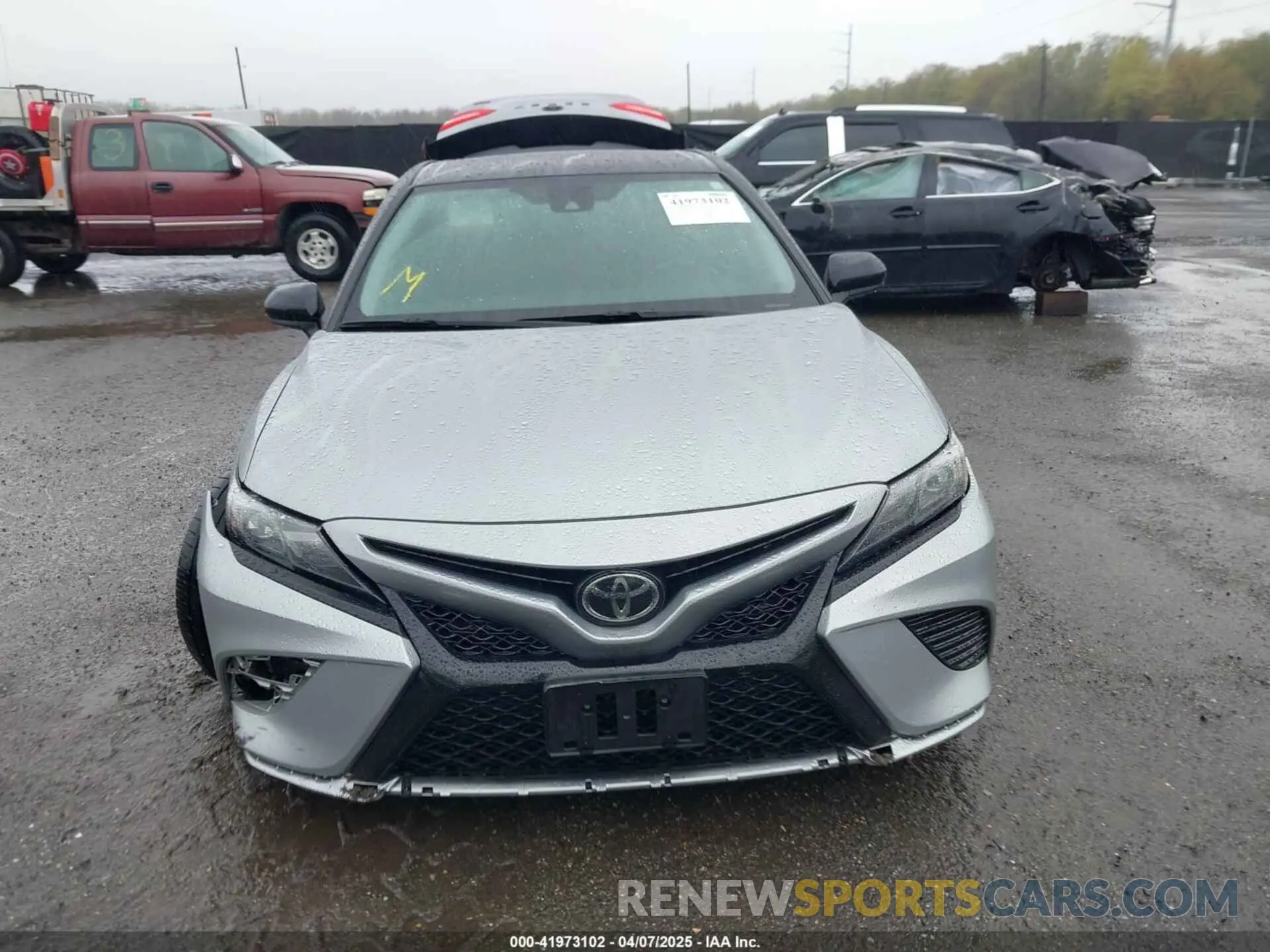 12 Photograph of a damaged car 4T1NZ1AK8LU047156 TOYOTA CAMRY 2020