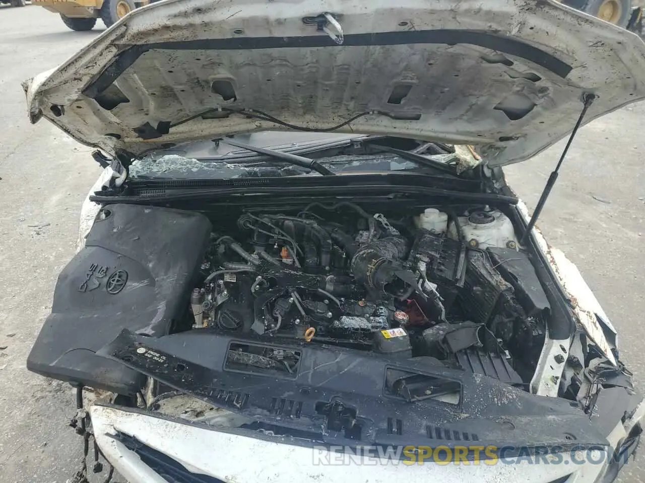 11 Photograph of a damaged car 4T1NZ1AK9LU040135 TOYOTA CAMRY 2020