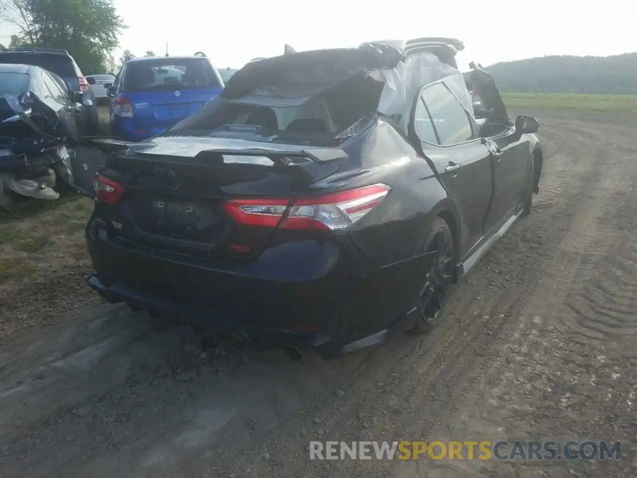 4 Photograph of a damaged car 4T1NZ1AK9LU043469 TOYOTA CAMRY 2020