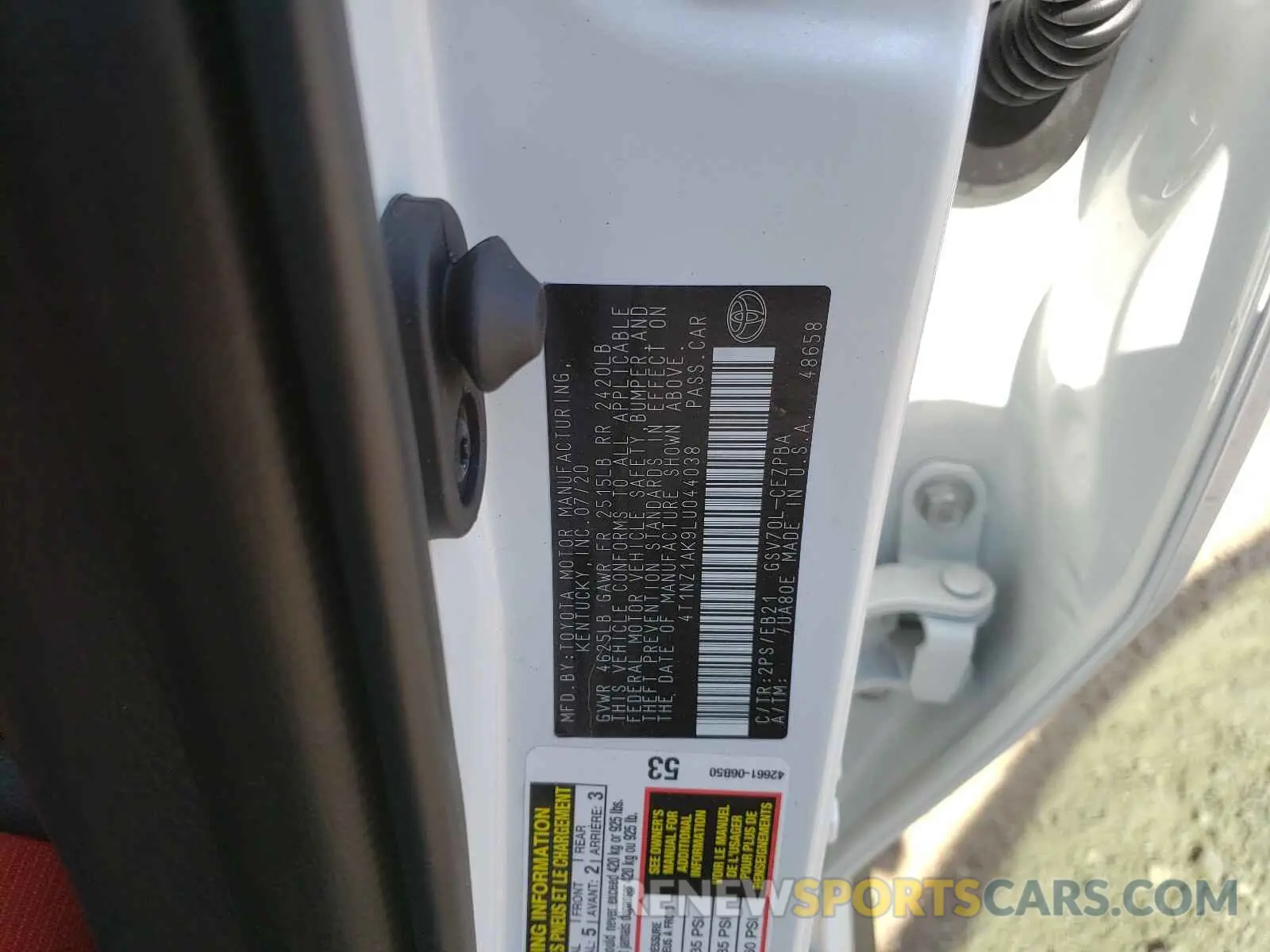 10 Photograph of a damaged car 4T1NZ1AK9LU044038 TOYOTA CAMRY 2020