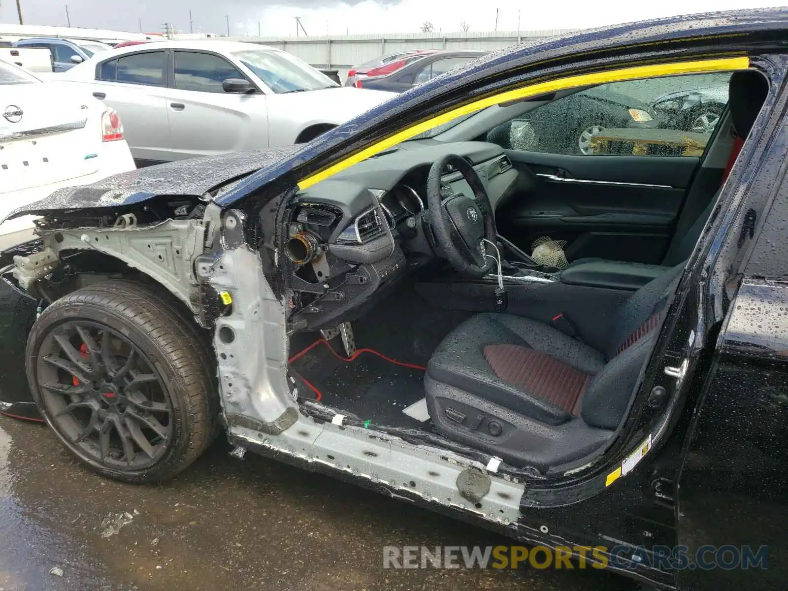 9 Photograph of a damaged car 4T1NZ1AK9LU045366 TOYOTA CAMRY 2020