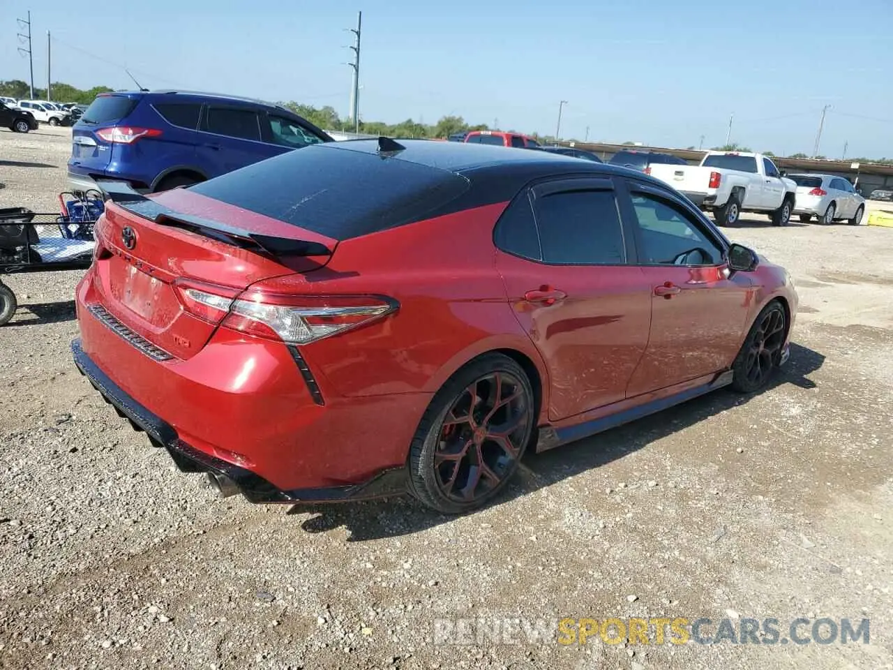 3 Photograph of a damaged car 4T1NZ1AKXLU037115 TOYOTA CAMRY 2020