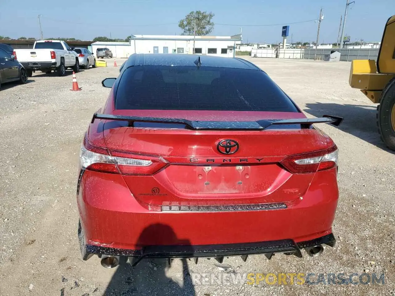 6 Photograph of a damaged car 4T1NZ1AKXLU037115 TOYOTA CAMRY 2020