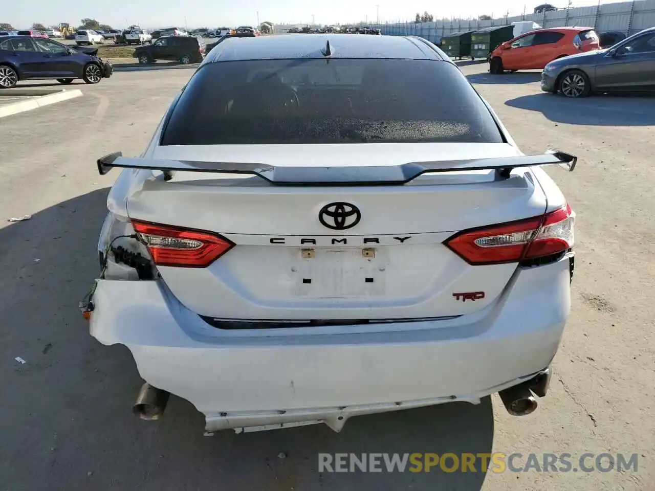 6 Photograph of a damaged car 4T1NZ1AKXLU040466 TOYOTA CAMRY 2020