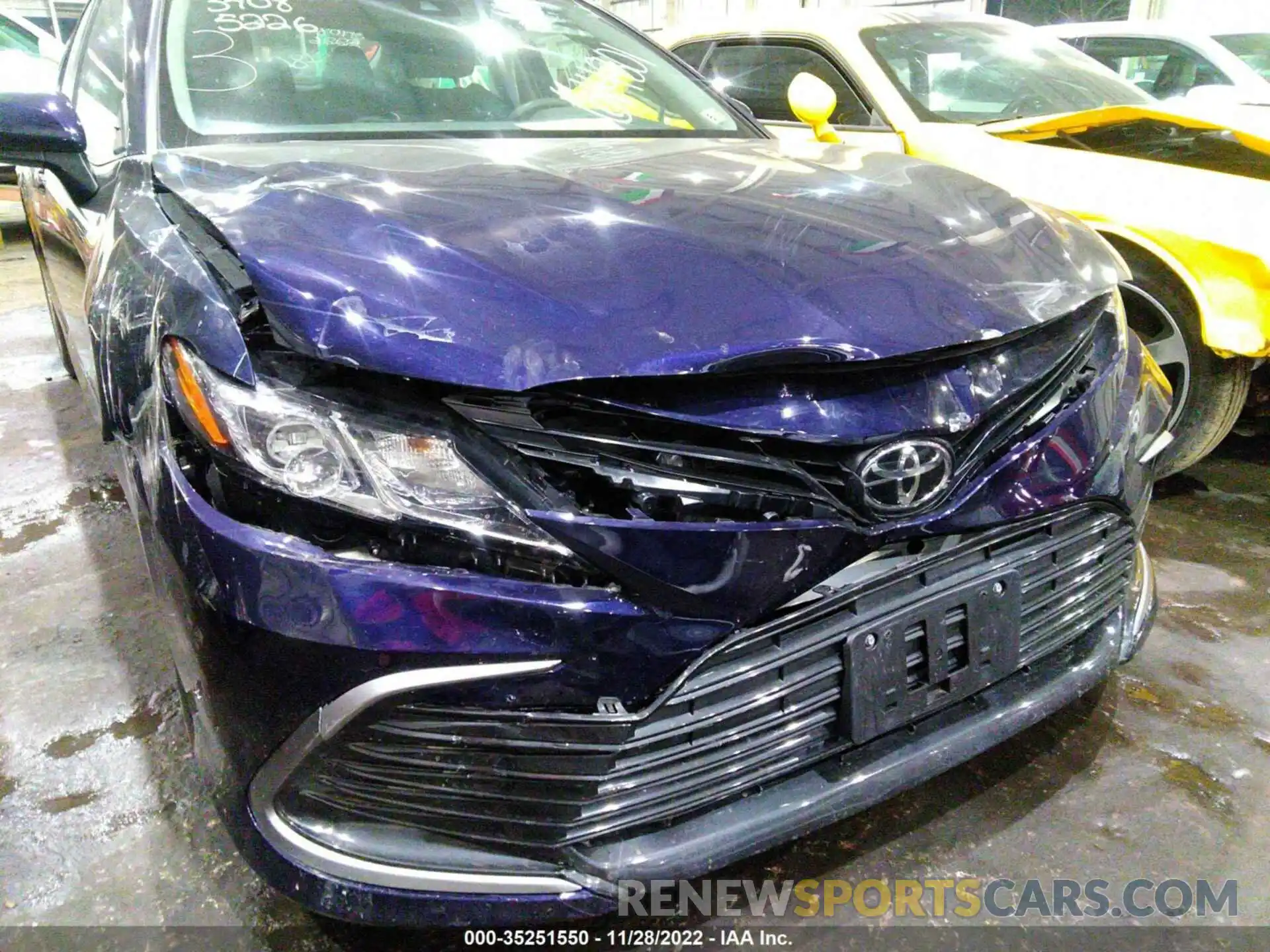 6 Photograph of a damaged car 001C11AK9MU614801 TOYOTA CAMRY 2021