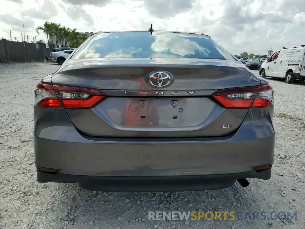 6 Photograph of a damaged car 4T1C11AK0MU437782 TOYOTA CAMRY 2021