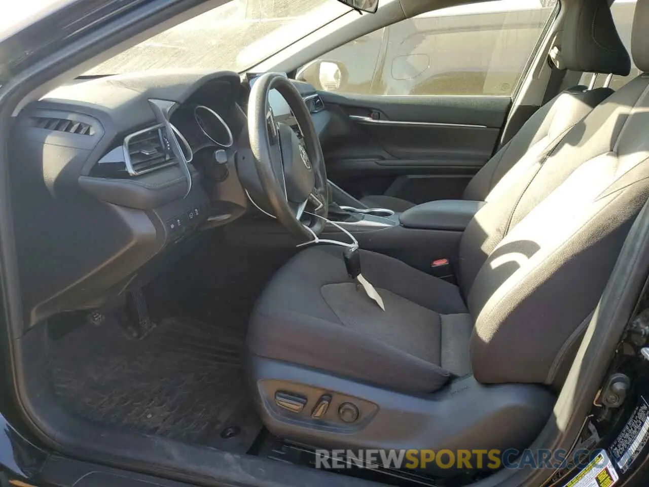 7 Photograph of a damaged car 4T1C11AK0MU463797 TOYOTA CAMRY 2021