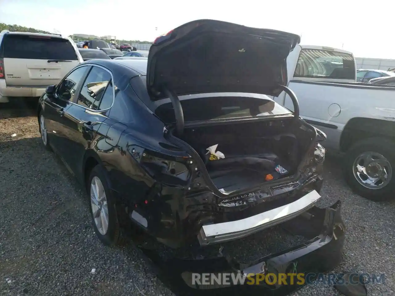 3 Photograph of a damaged car 4T1C11AK0MU467736 TOYOTA CAMRY 2021