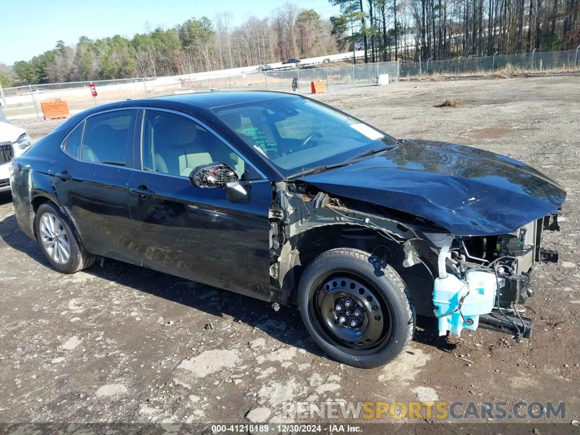 1 Photograph of a damaged car 4T1C11AK0MU539583 TOYOTA CAMRY 2021