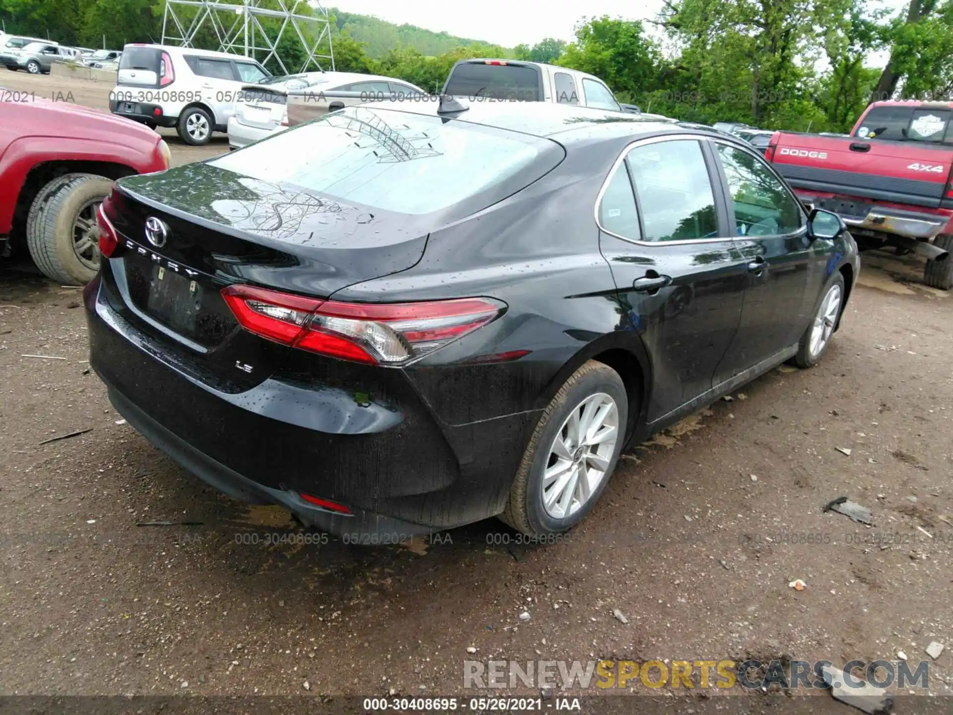 4 Photograph of a damaged car 4T1C11AK0MU555198 TOYOTA CAMRY 2021