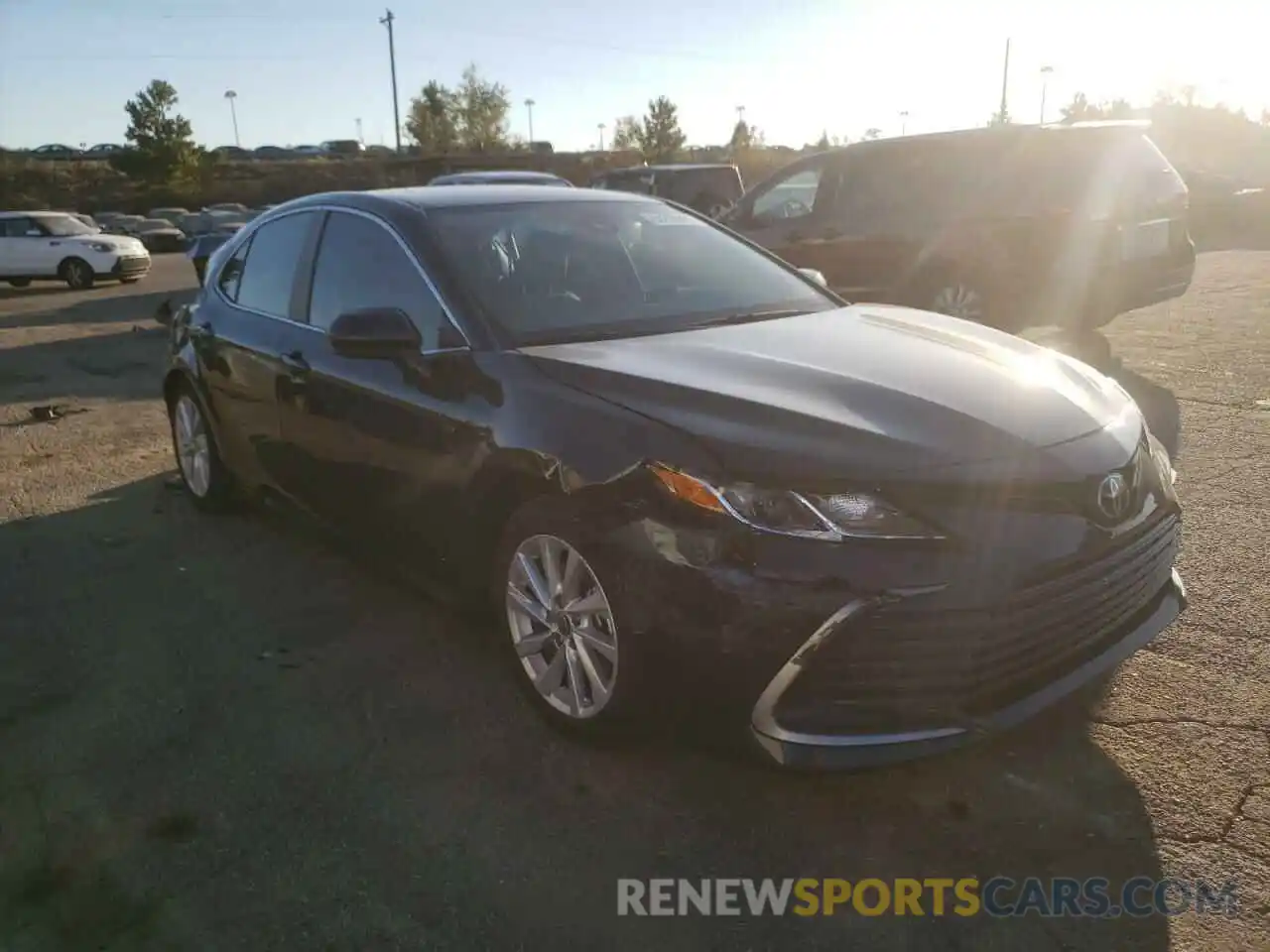 1 Photograph of a damaged car 4T1C11AK0MU556285 TOYOTA CAMRY 2021