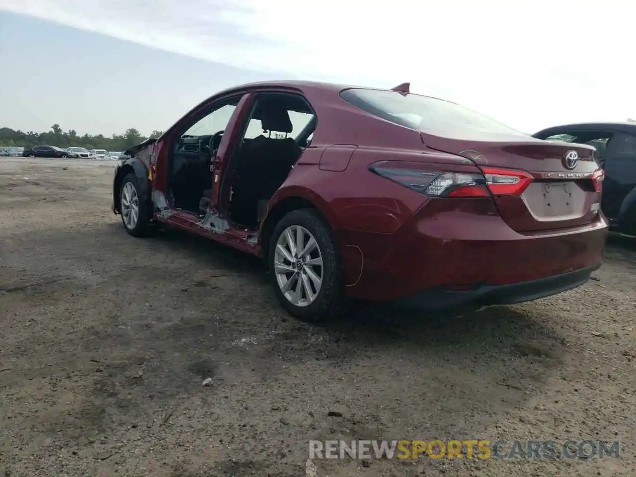 3 Photograph of a damaged car 4T1C11AK0MU565018 TOYOTA CAMRY 2021