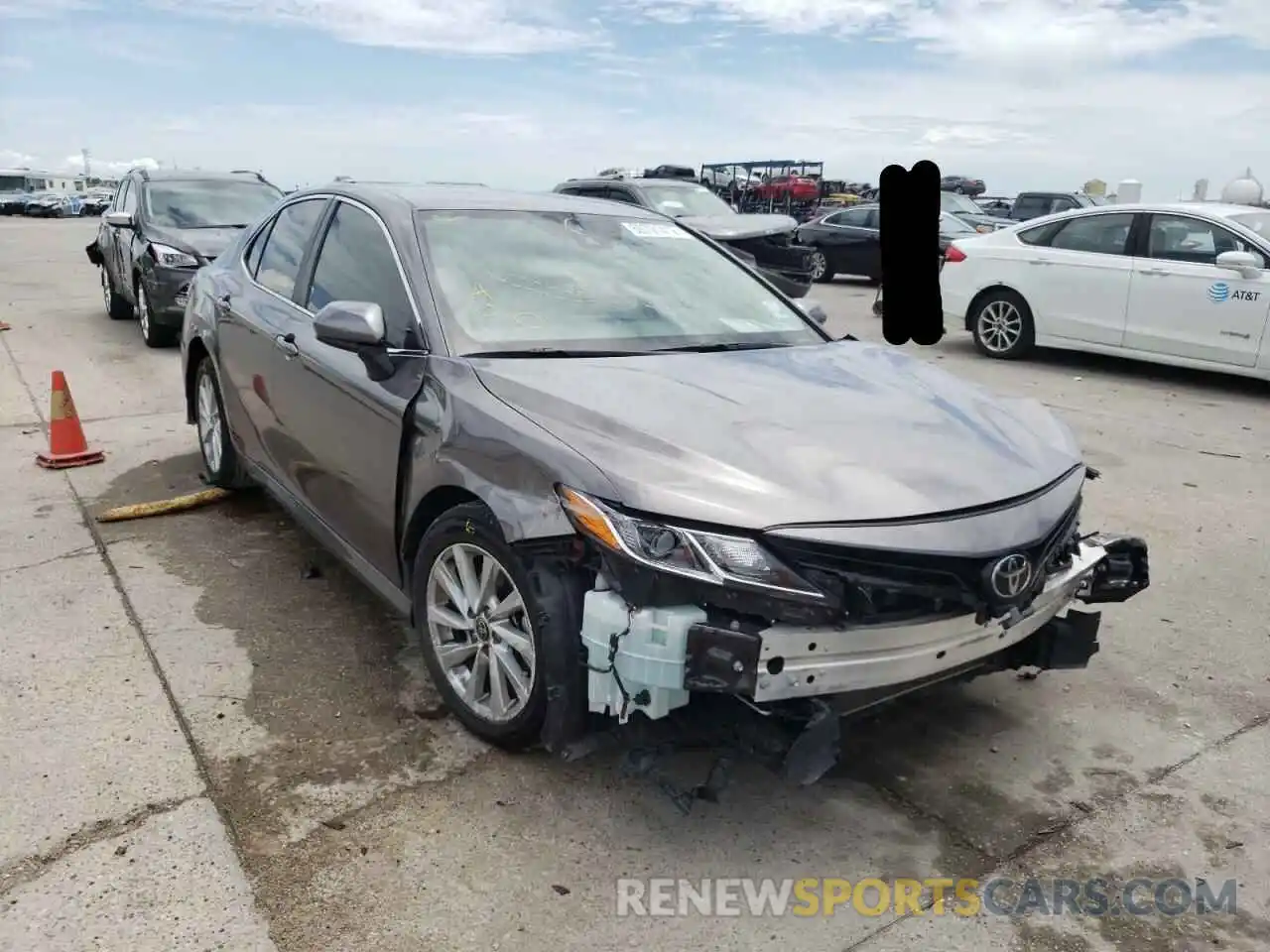 1 Photograph of a damaged car 4T1C11AK0MU580375 TOYOTA CAMRY 2021