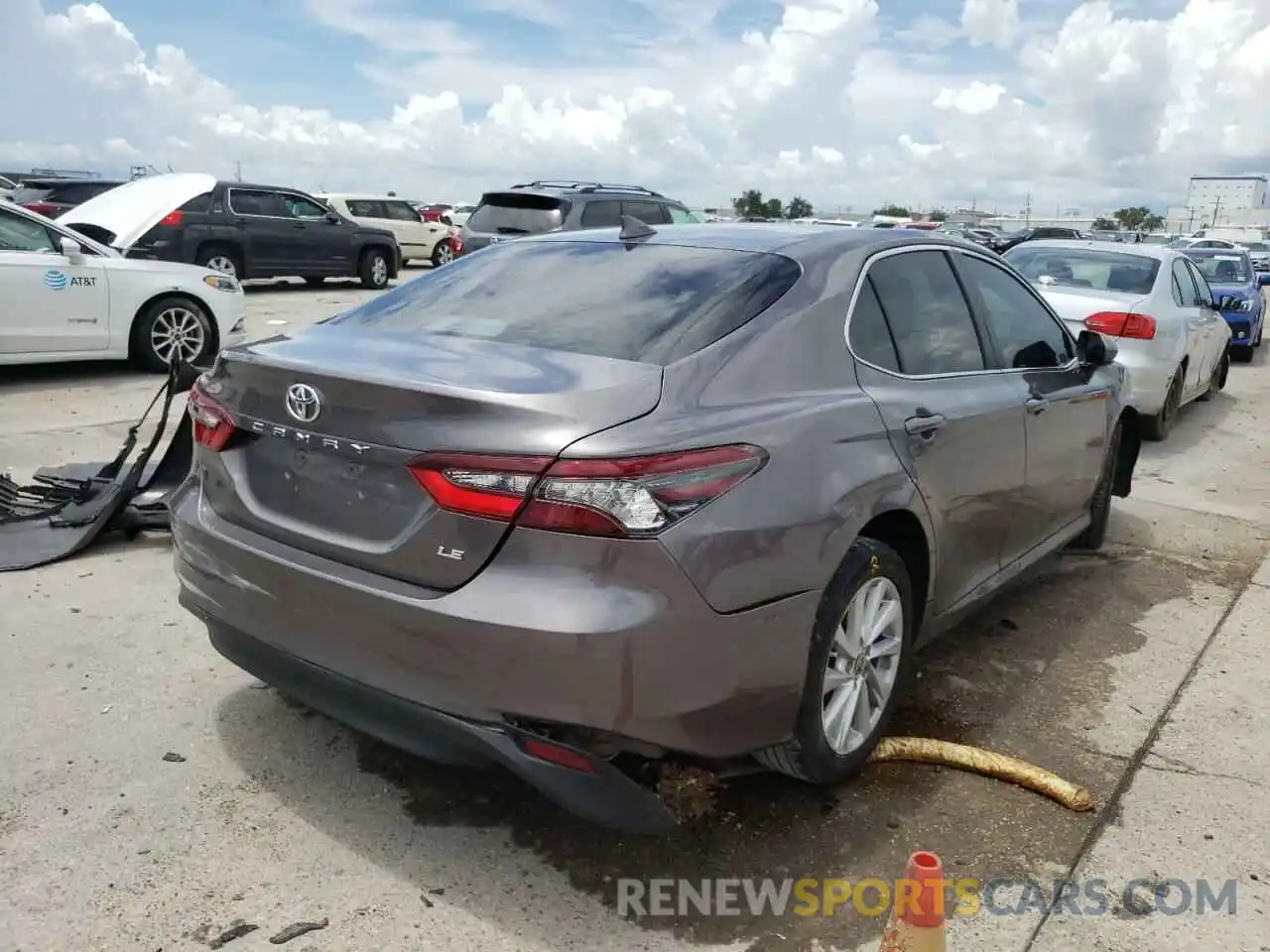 4 Photograph of a damaged car 4T1C11AK0MU580375 TOYOTA CAMRY 2021