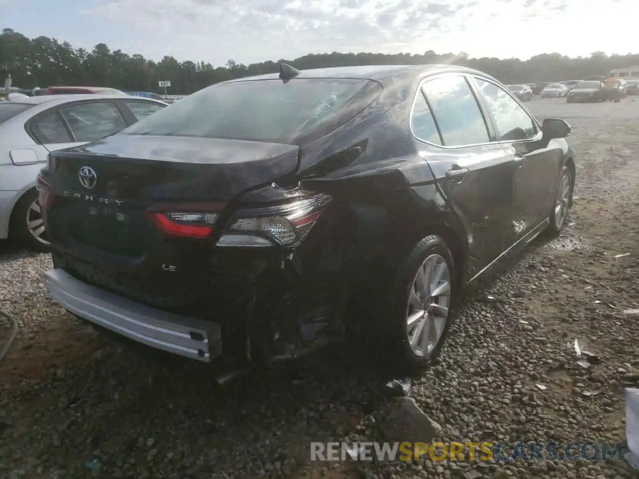 4 Photograph of a damaged car 4T1C11AK0MU616257 TOYOTA CAMRY 2021