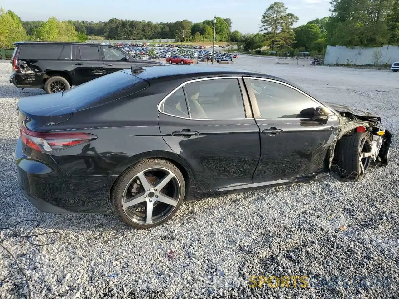 3 Photograph of a damaged car 4T1C11AK1MU408081 TOYOTA CAMRY 2021