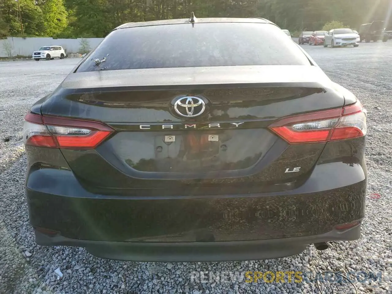 6 Photograph of a damaged car 4T1C11AK1MU408081 TOYOTA CAMRY 2021