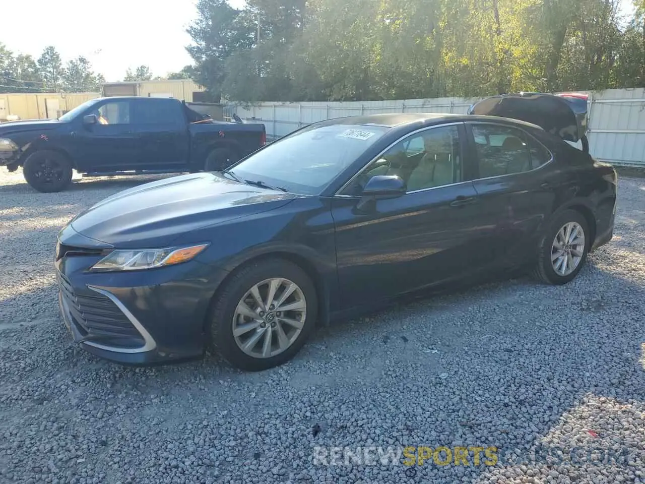 1 Photograph of a damaged car 4T1C11AK1MU422014 TOYOTA CAMRY 2021