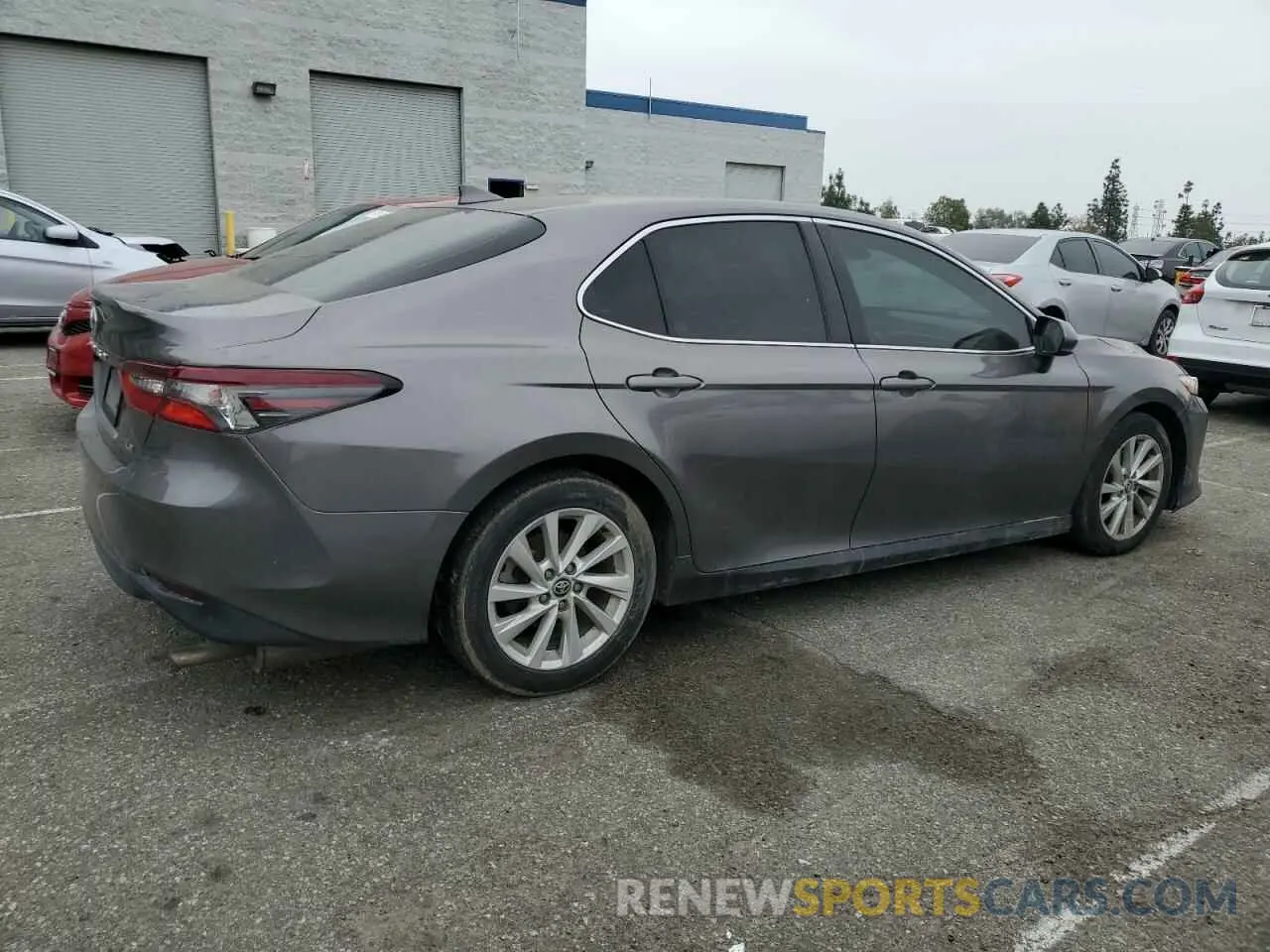 3 Photograph of a damaged car 4T1C11AK1MU428072 TOYOTA CAMRY 2021