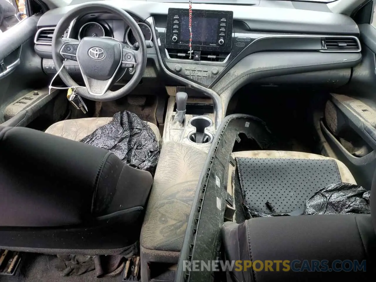 8 Photograph of a damaged car 4T1C11AK1MU428072 TOYOTA CAMRY 2021