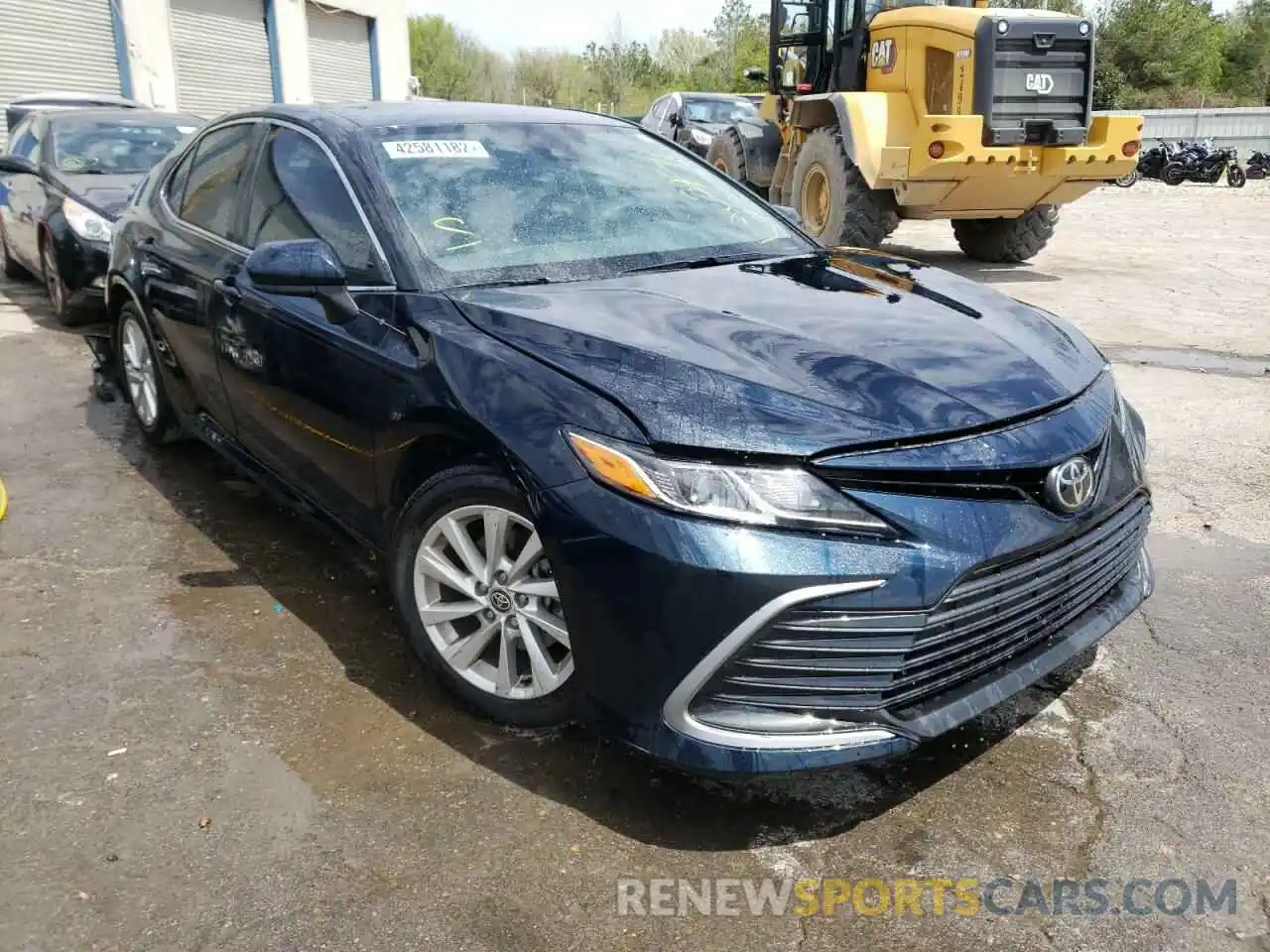 1 Photograph of a damaged car 4T1C11AK1MU442893 TOYOTA CAMRY 2021