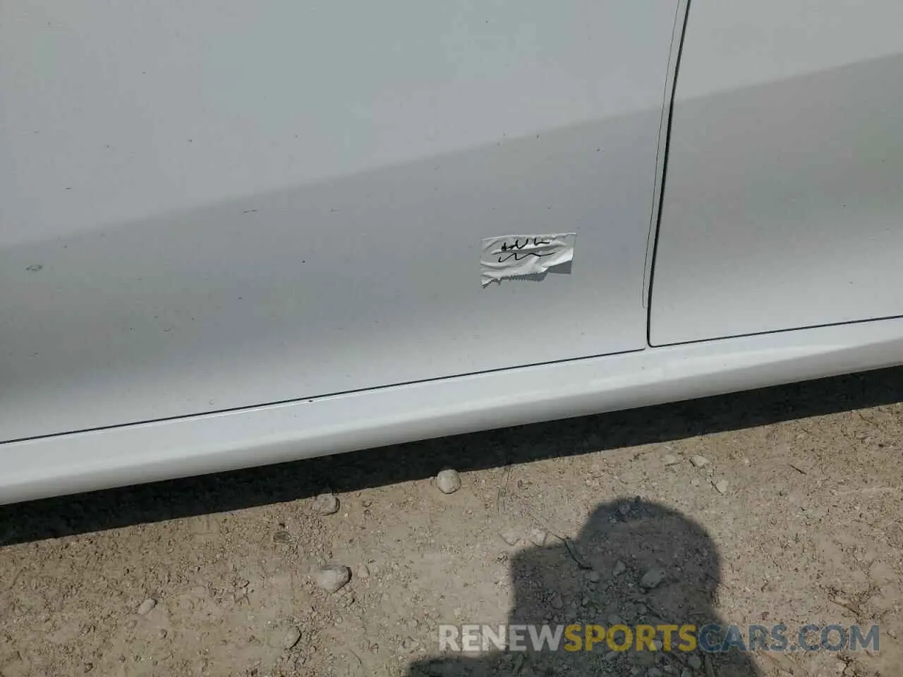 12 Photograph of a damaged car 4T1C11AK1MU445664 TOYOTA CAMRY 2021