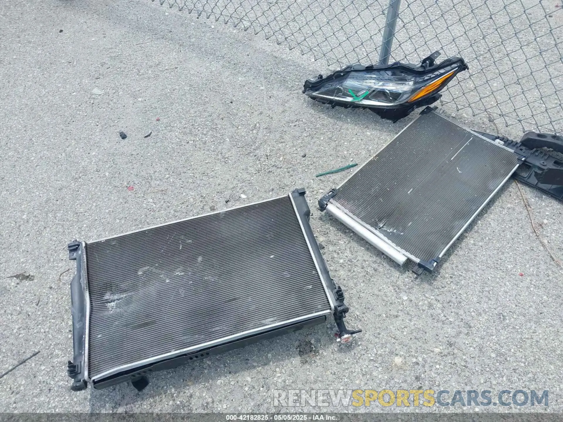12 Photograph of a damaged car 4T1C11AK1MU448211 TOYOTA CAMRY 2021