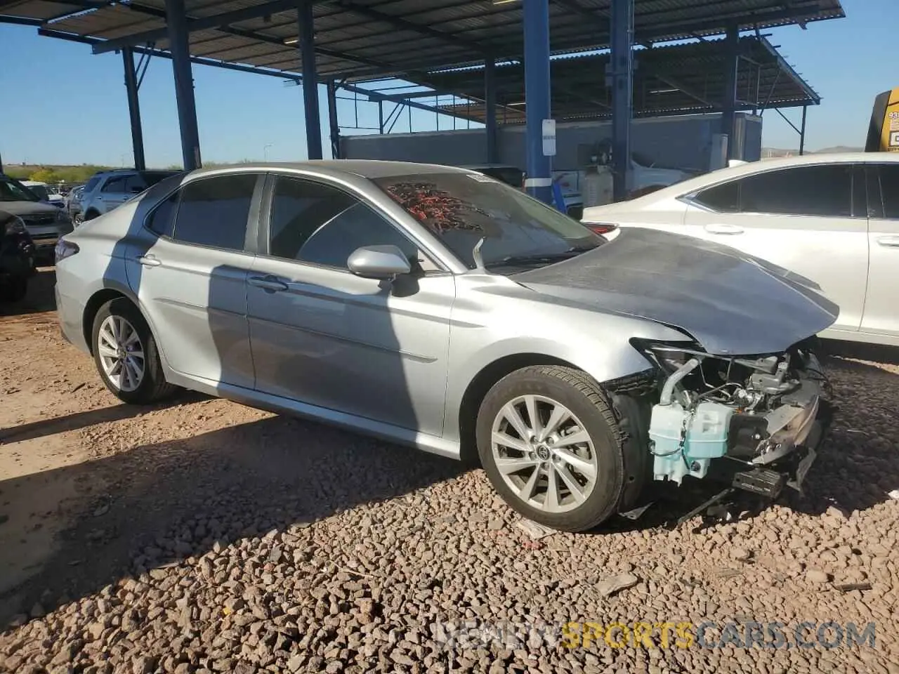 4 Photograph of a damaged car 4T1C11AK1MU472783 TOYOTA CAMRY 2021