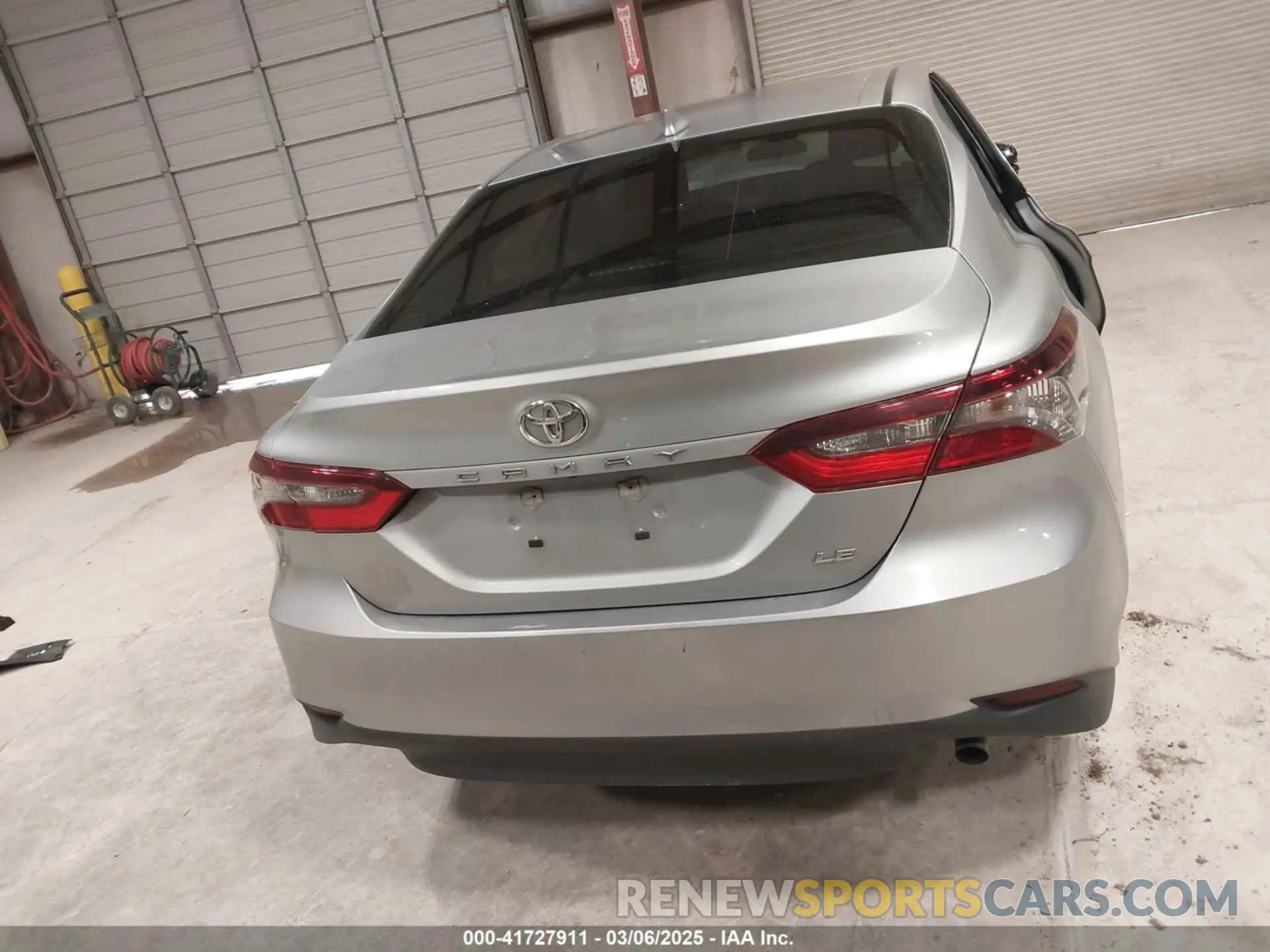 16 Photograph of a damaged car 4T1C11AK1MU492046 TOYOTA CAMRY 2021