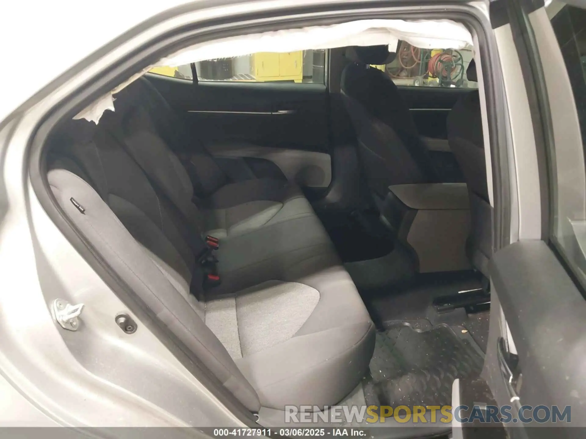 8 Photograph of a damaged car 4T1C11AK1MU492046 TOYOTA CAMRY 2021