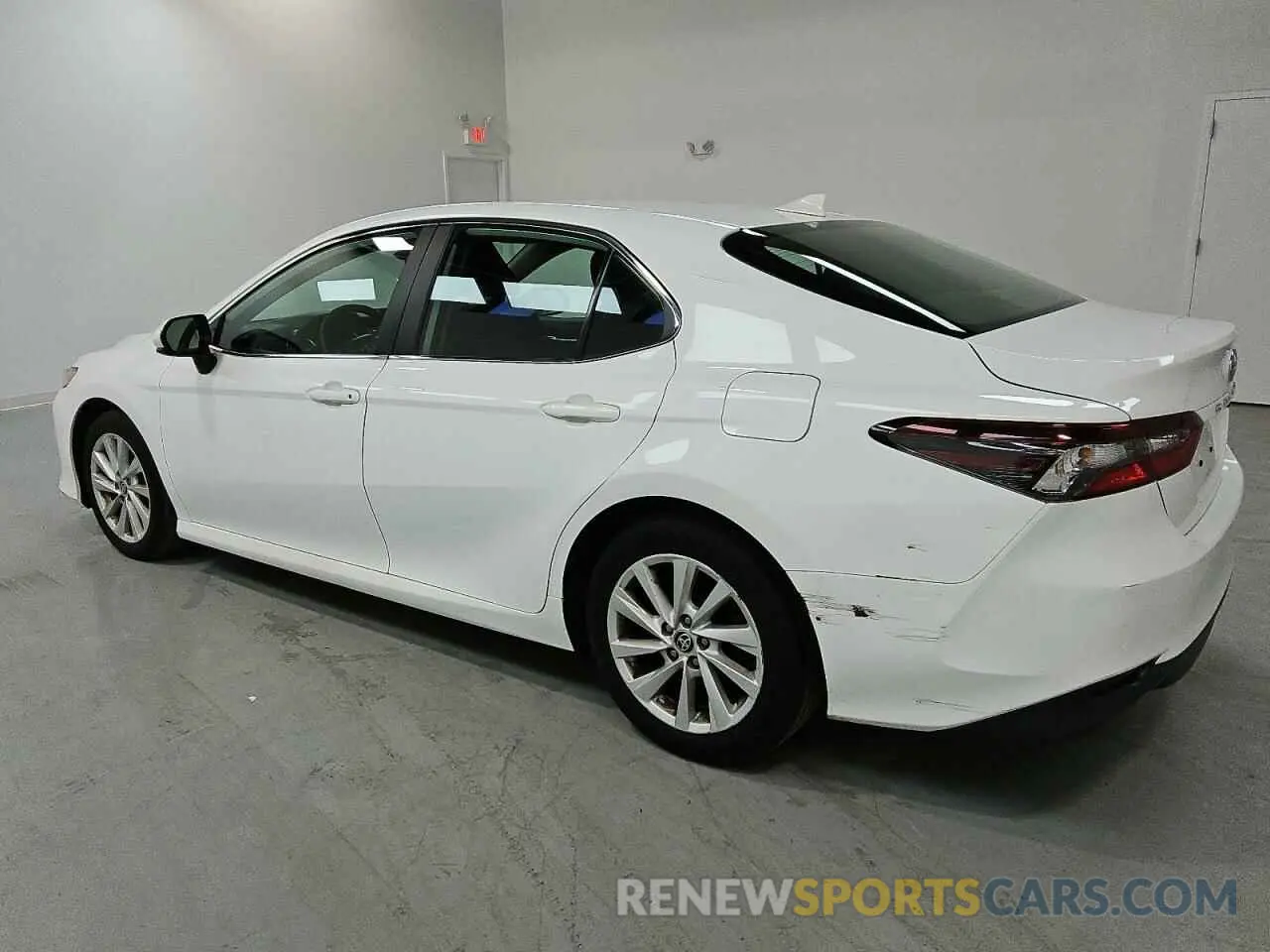 2 Photograph of a damaged car 4T1C11AK1MU513087 TOYOTA CAMRY 2021