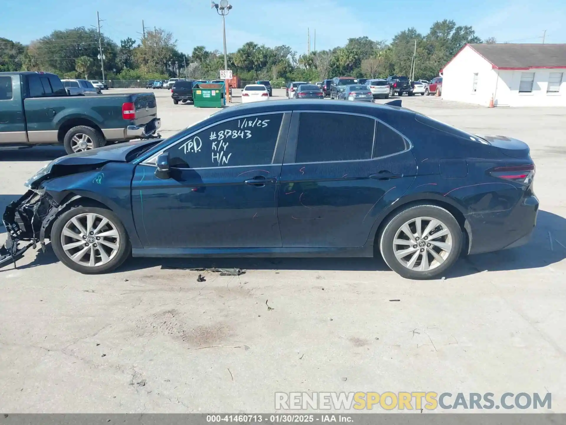 14 Photograph of a damaged car 4T1C11AK1MU545148 TOYOTA CAMRY 2021