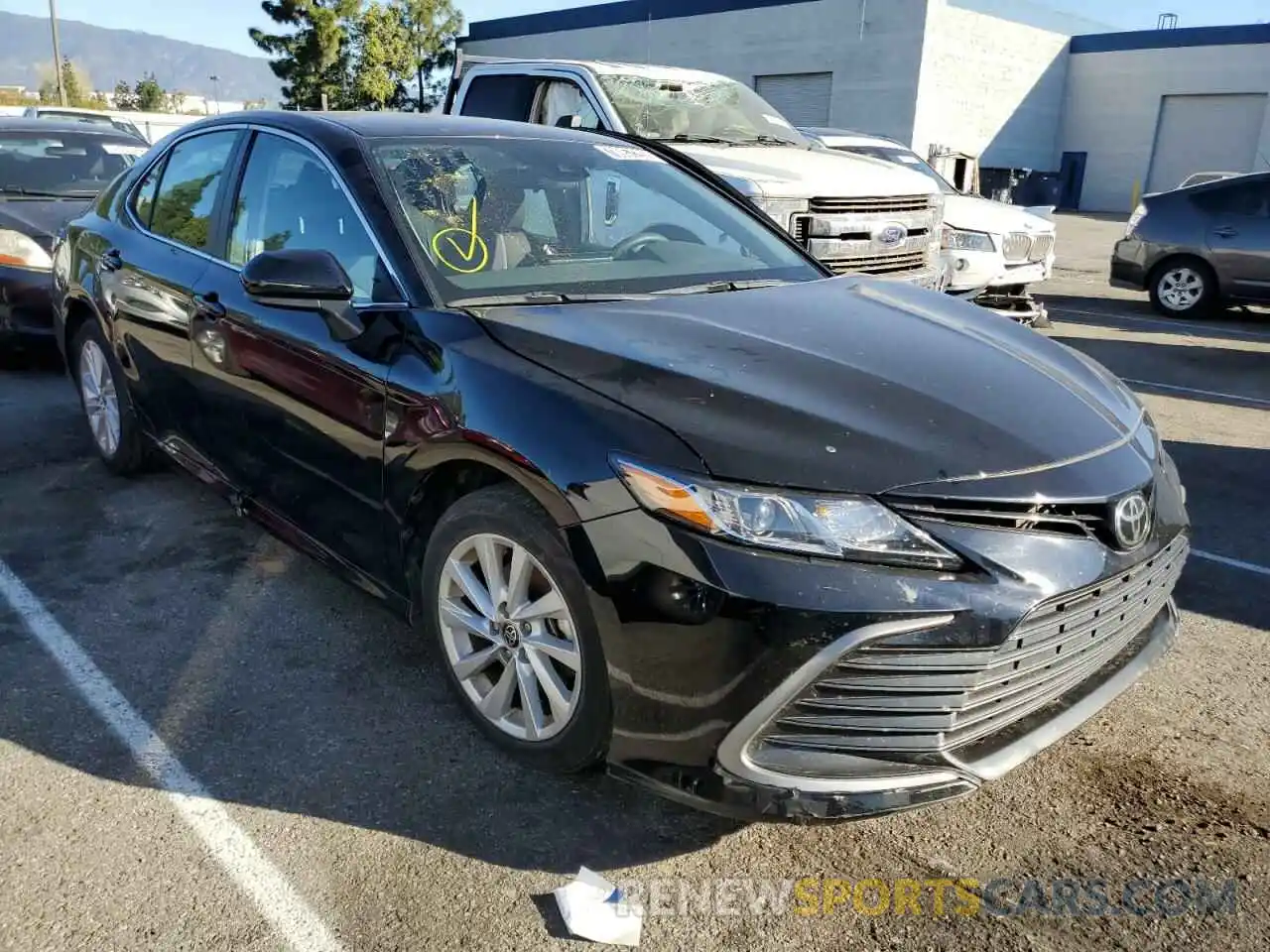 4 Photograph of a damaged car 4T1C11AK1MU597282 TOYOTA CAMRY 2021