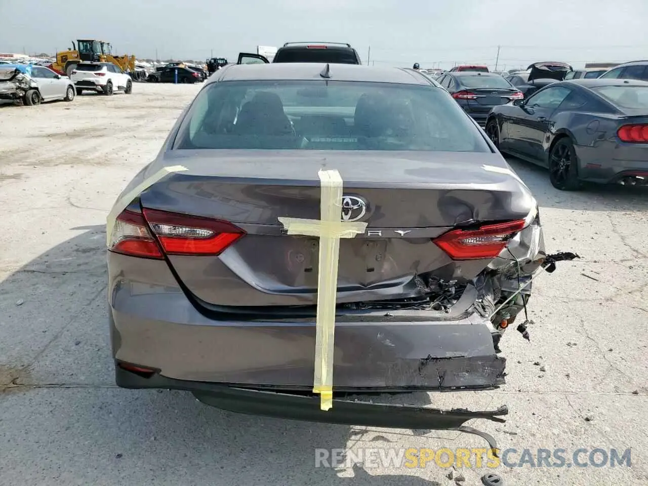 6 Photograph of a damaged car 4T1C11AK1MU609575 TOYOTA CAMRY 2021