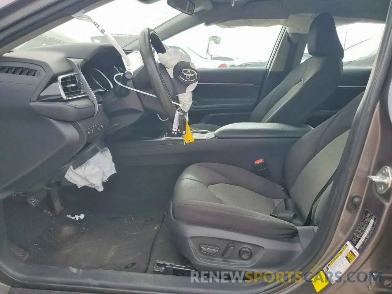7 Photograph of a damaged car 4T1C11AK1MU609575 TOYOTA CAMRY 2021