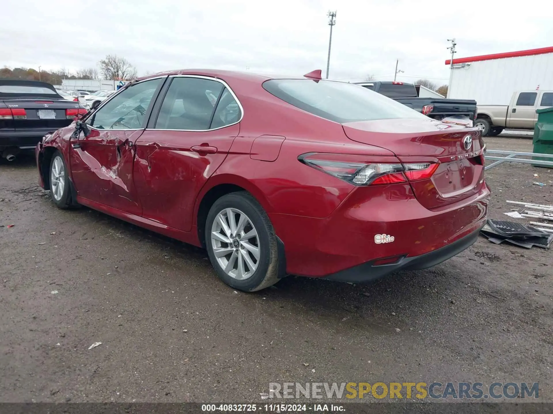 3 Photograph of a damaged car 4T1C11AK2MU422183 TOYOTA CAMRY 2021