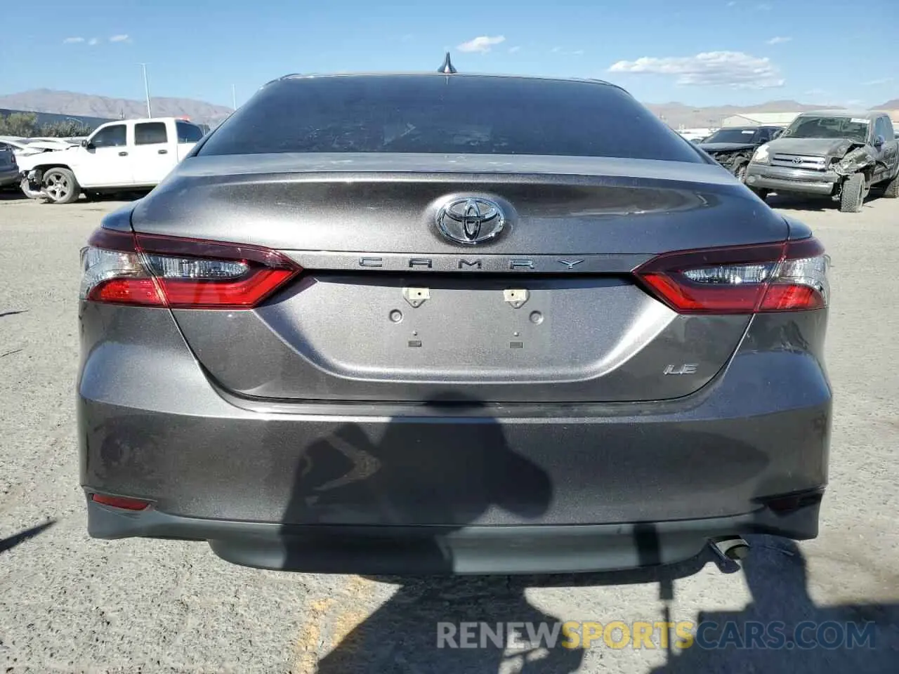 6 Photograph of a damaged car 4T1C11AK2MU453417 TOYOTA CAMRY 2021