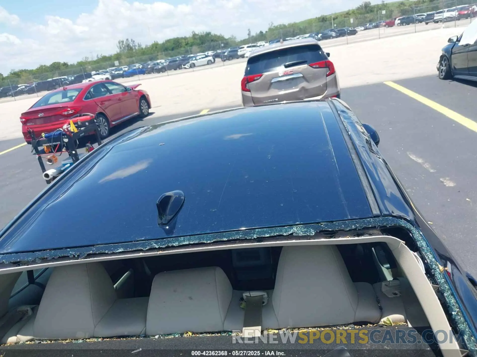 6 Photograph of a damaged car 4T1C11AK2MU455202 TOYOTA CAMRY 2021