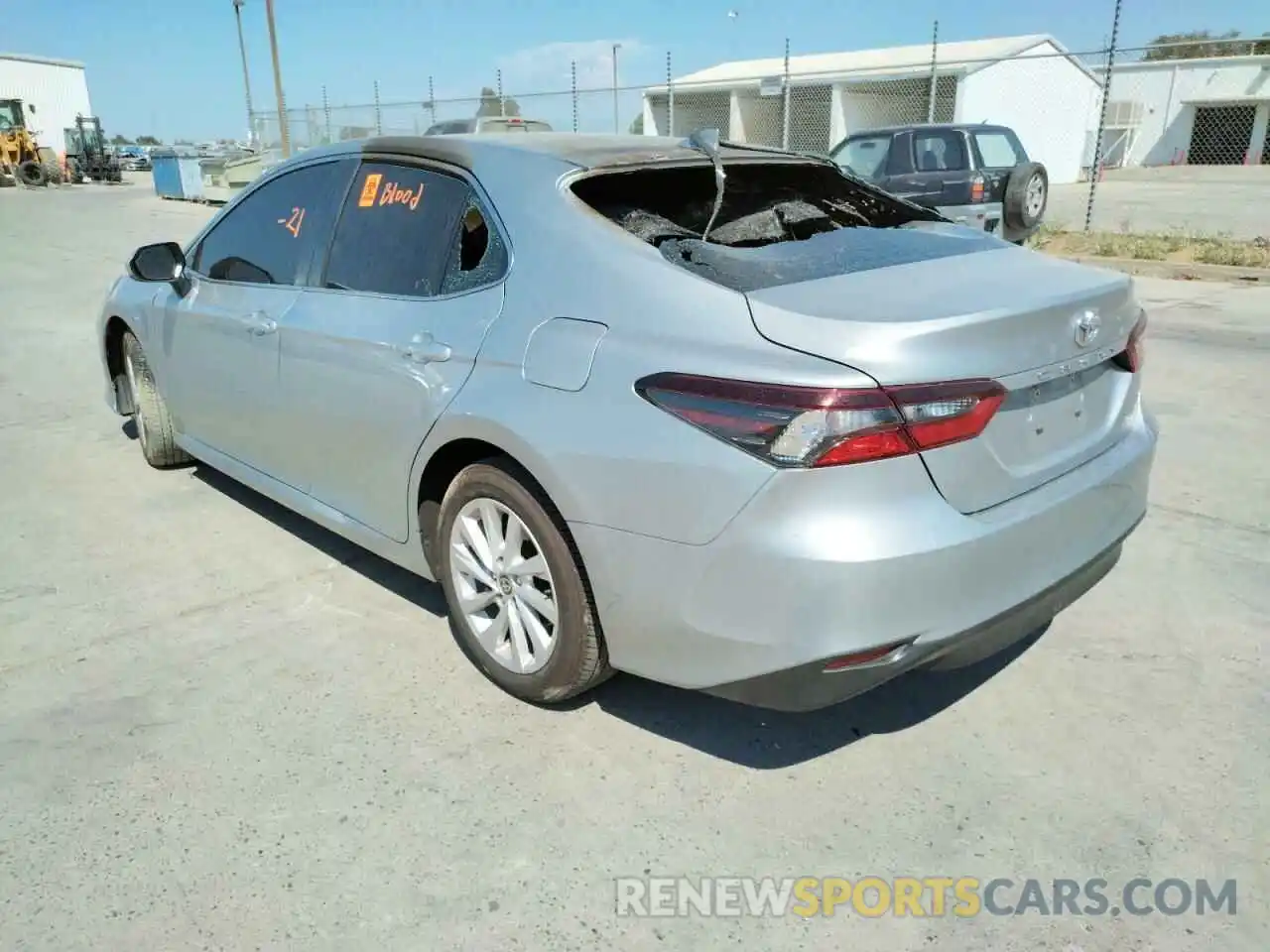 3 Photograph of a damaged car 4T1C11AK2MU461310 TOYOTA CAMRY 2021