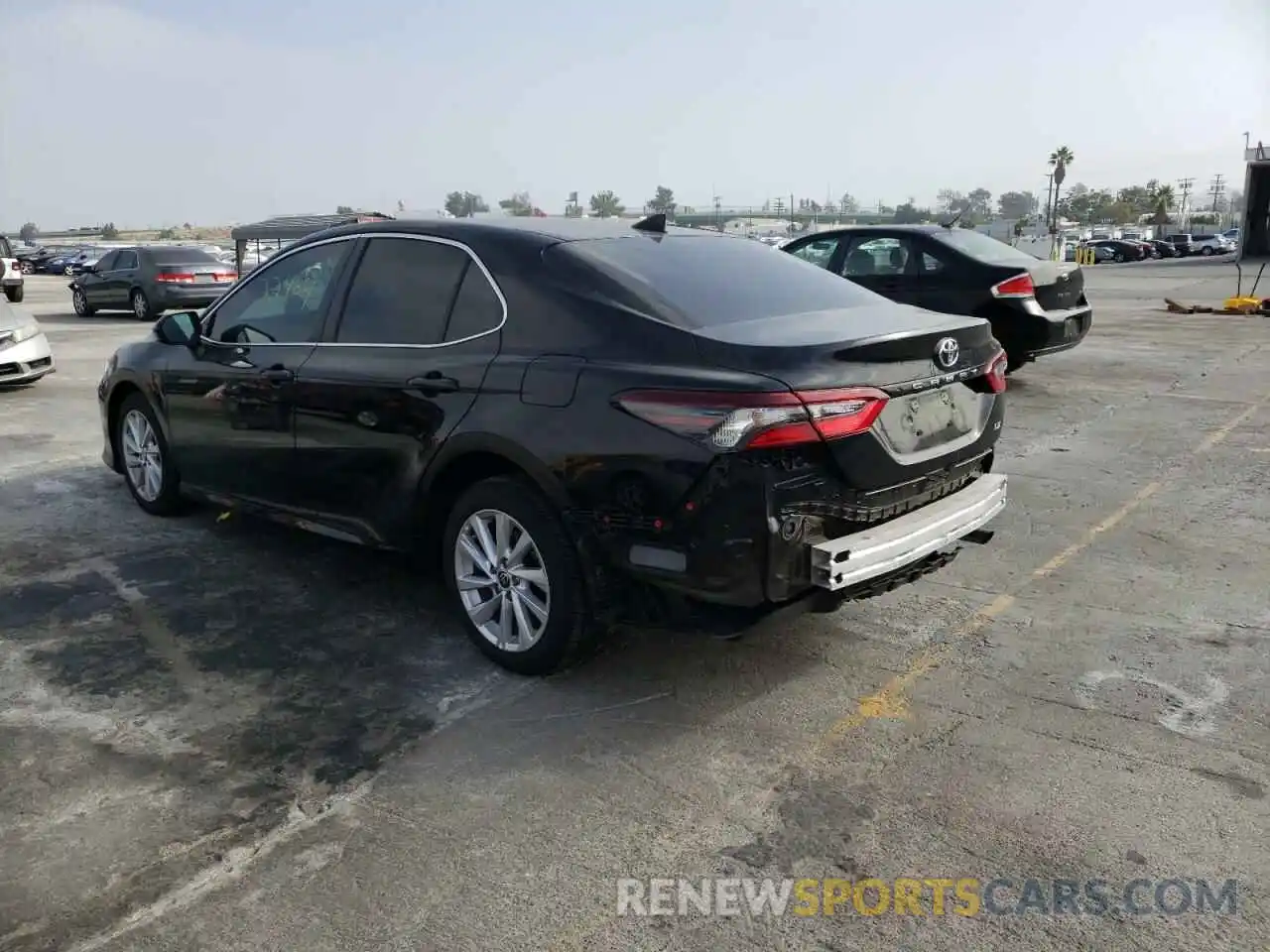 3 Photograph of a damaged car 4T1C11AK2MU462313 TOYOTA CAMRY 2021