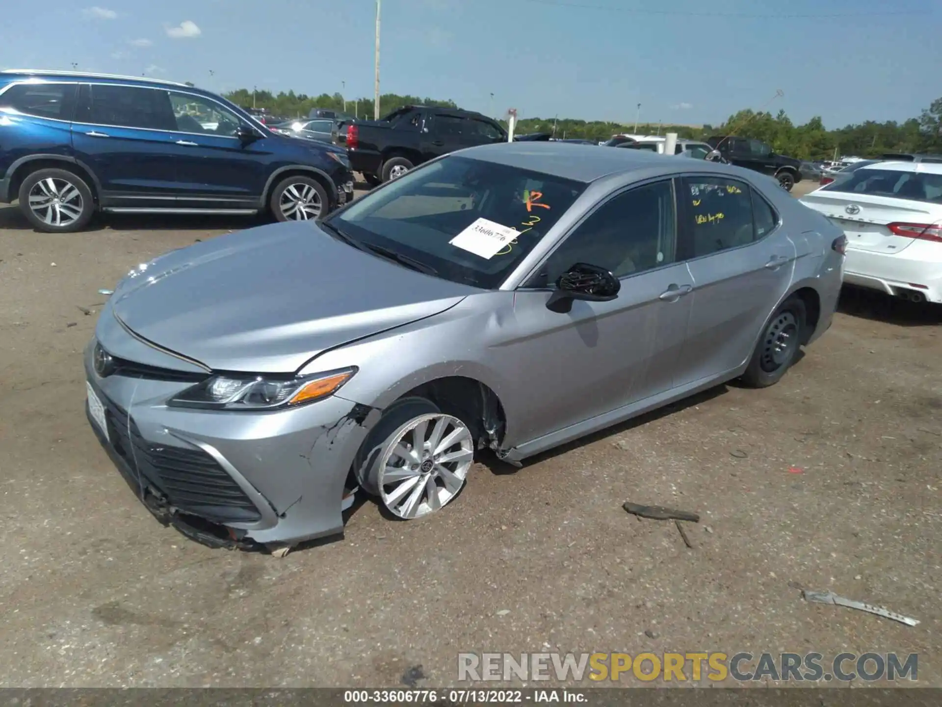 2 Photograph of a damaged car 4T1C11AK2MU467401 TOYOTA CAMRY 2021