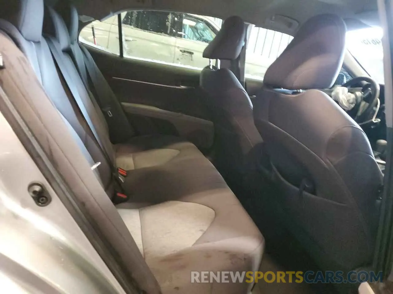 11 Photograph of a damaged car 4T1C11AK2MU475322 TOYOTA CAMRY 2021