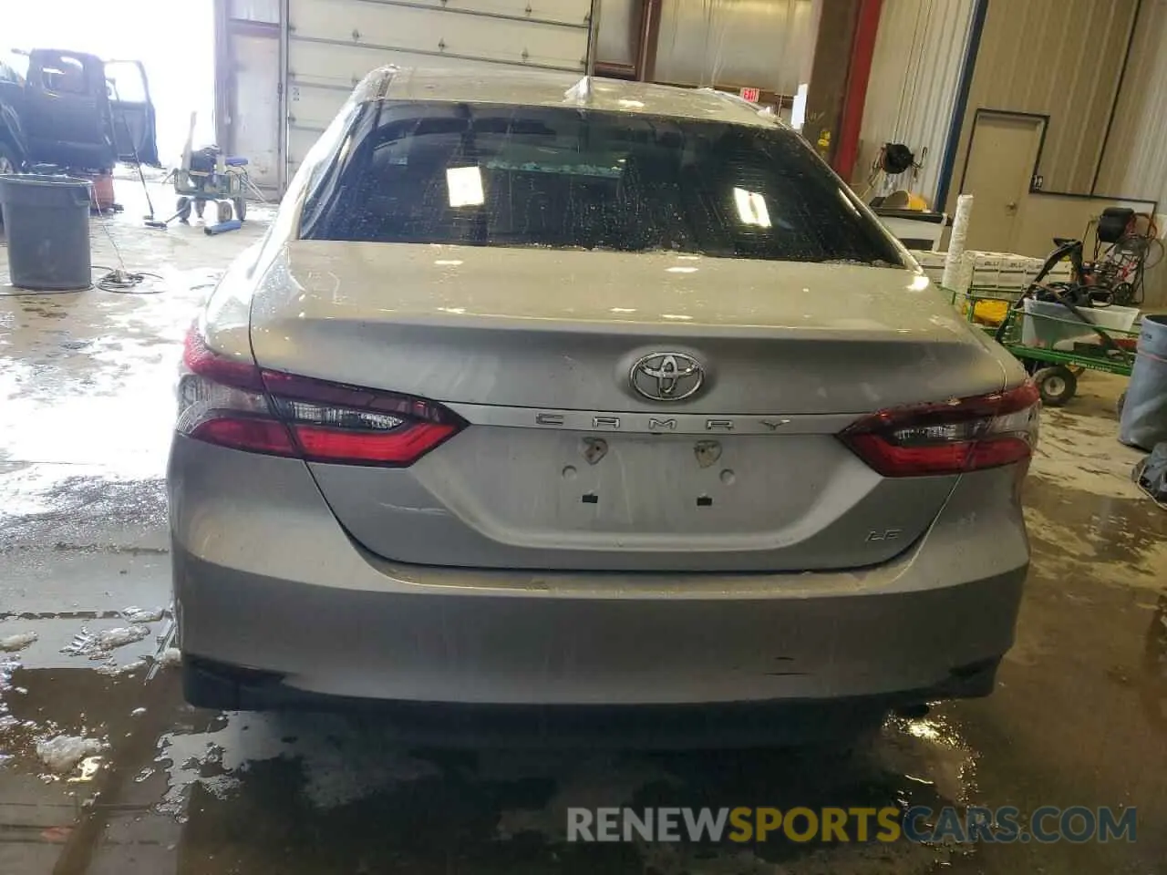 6 Photograph of a damaged car 4T1C11AK2MU475322 TOYOTA CAMRY 2021