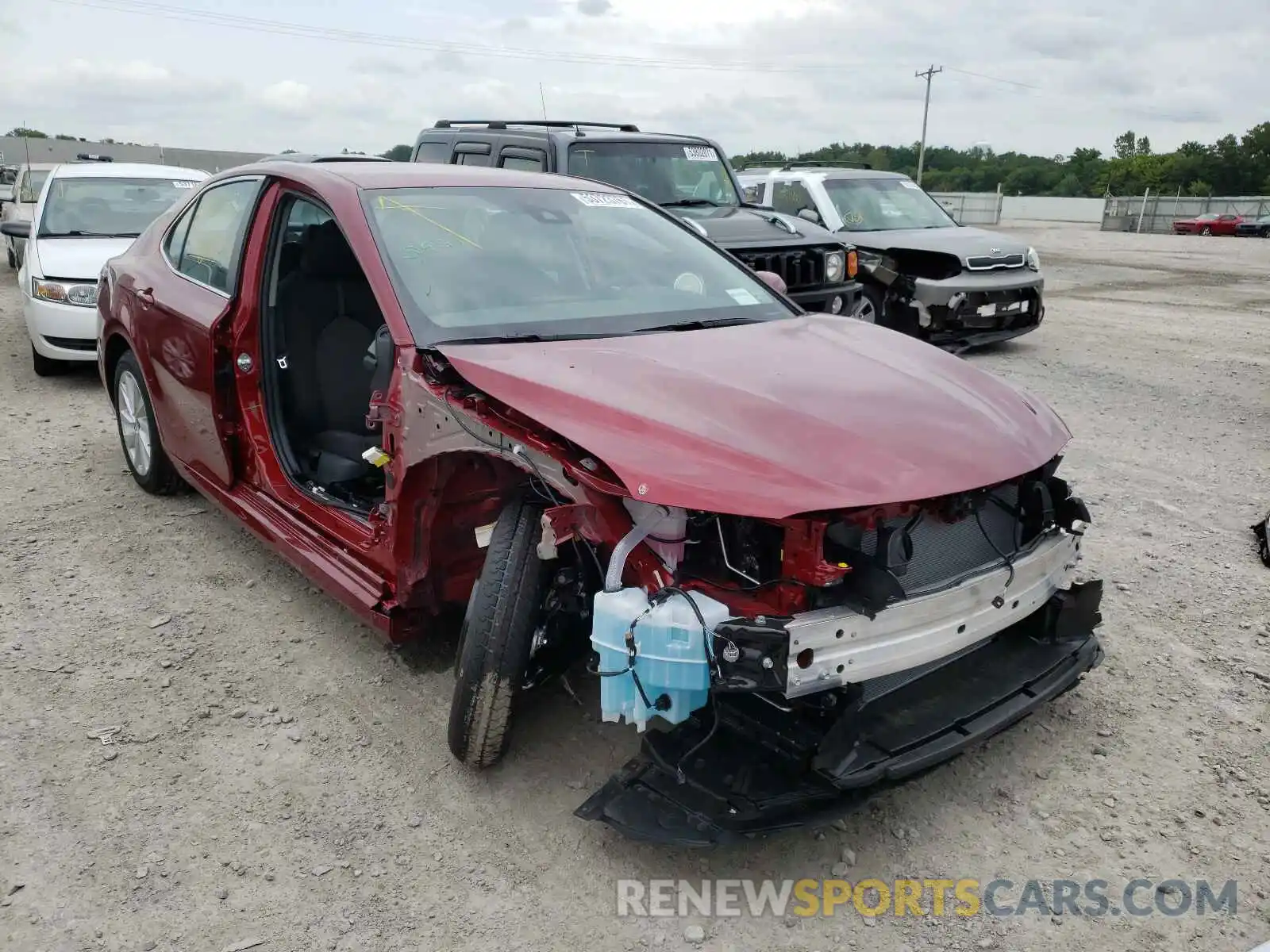 1 Photograph of a damaged car 4T1C11AK2MU481802 TOYOTA CAMRY 2021