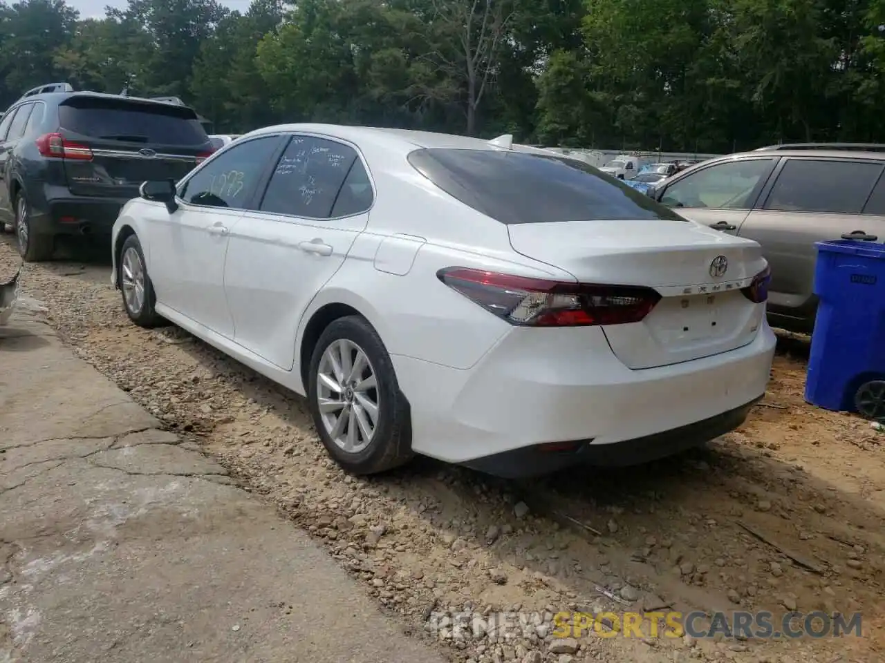 3 Photograph of a damaged car 4T1C11AK2MU548186 TOYOTA CAMRY 2021