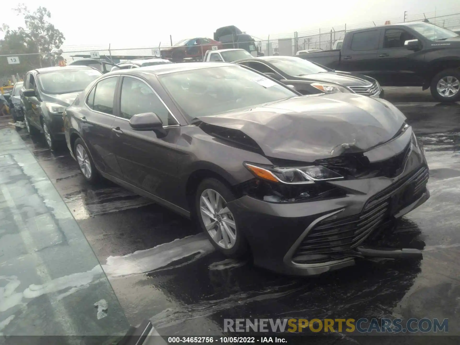 1 Photograph of a damaged car 4T1C11AK2MU560483 TOYOTA CAMRY 2021