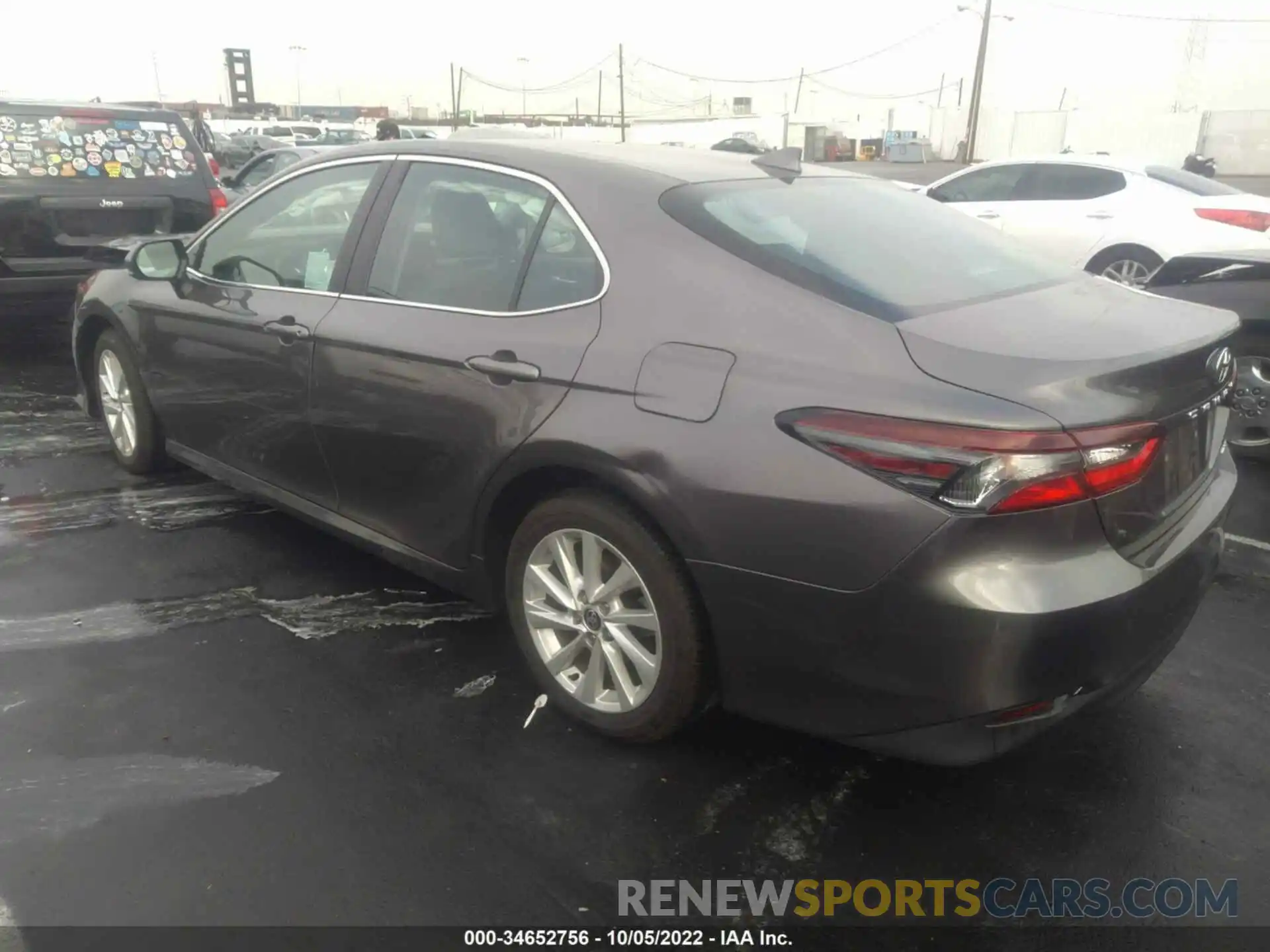 3 Photograph of a damaged car 4T1C11AK2MU560483 TOYOTA CAMRY 2021