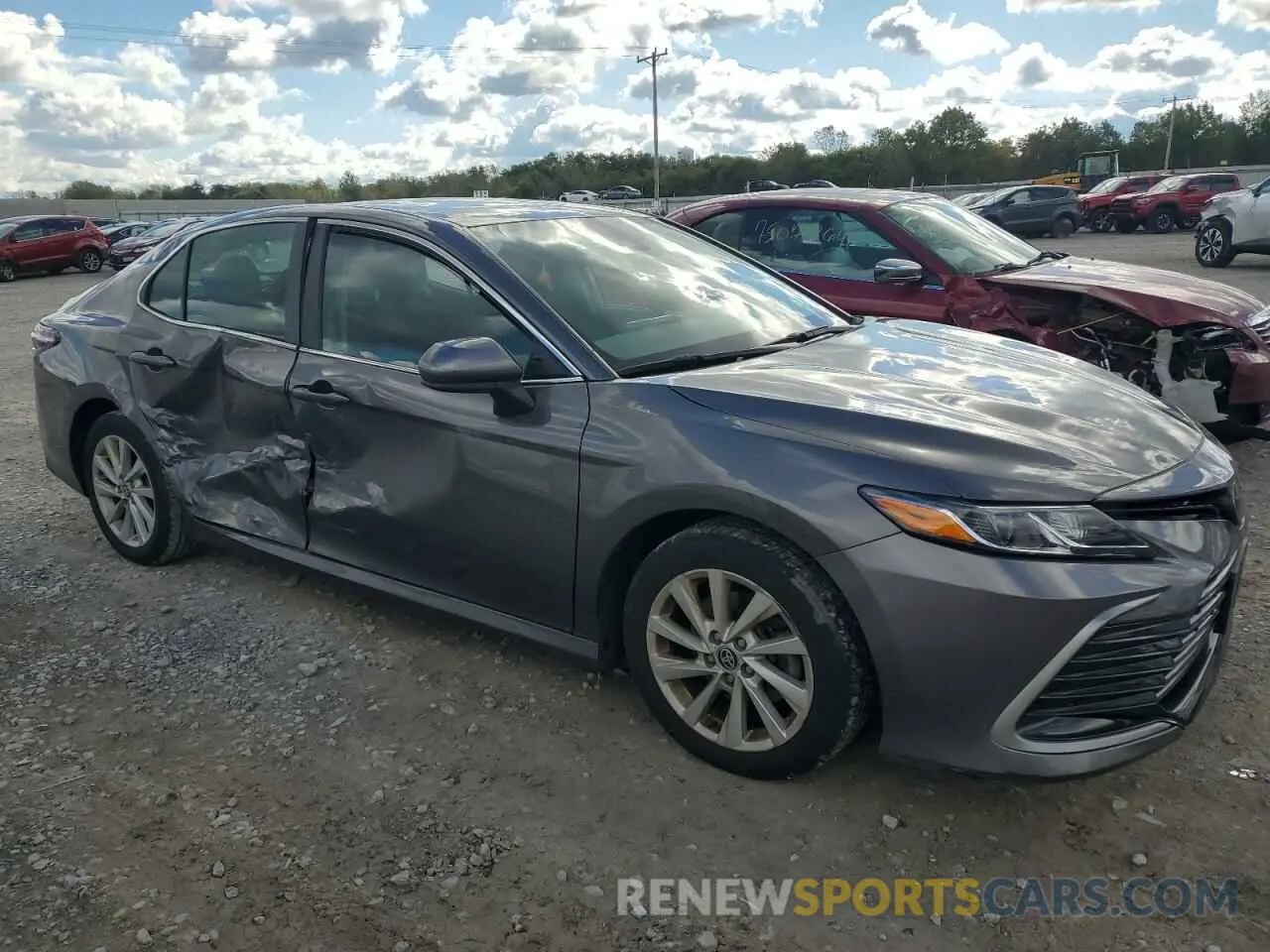 4 Photograph of a damaged car 4T1C11AK2MU560614 TOYOTA CAMRY 2021